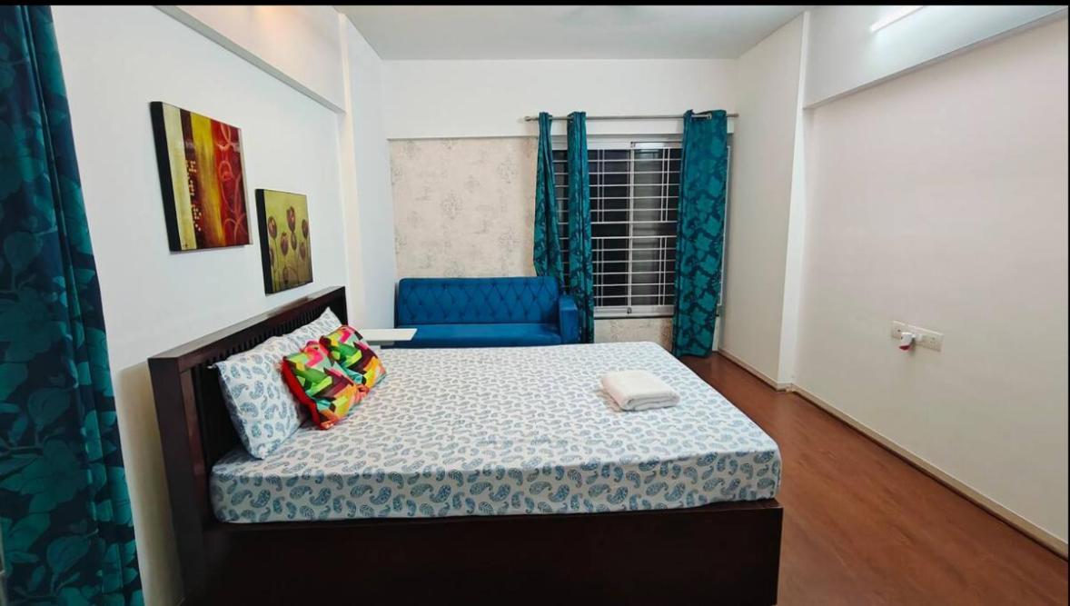 Bamboo Luxe 2 Bhk In Kharadi Apartment *
